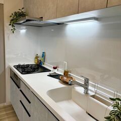 21.3帖のリビングをかまえた2LDK、公園が隣接していて子育てファミリーにオススメの物件です！ - 不動産