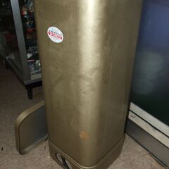 【紋別市発】９０L　灯油タンク　室内タンク　中古品　イナドメ９０－F2　ブラウン　中古品　引取り限定　の画像