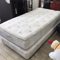 大塚家具　KINGSDOWN シングルベッド　参考価格¥300,000円　最高の眠りを追求　No.1257