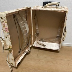 キャリーケースの画像