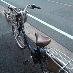 中古電動自転車３３２２　パナソニック　201８年モデル　ビビDX　BE-ELD634　16Ah   充電器付 　低使用！　良品！　年式のわりに純正タイヤのままで、ほとんど  磨耗していません。の画像