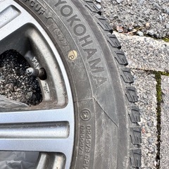 スタッドレス タイヤ ホイールの画像