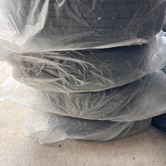 スタッドレス タイヤ ホイールの画像