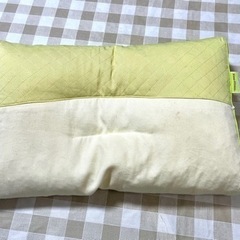 枕2種と温熱アイピローの画像