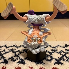 ワンピース　ルフィ　フィギュア