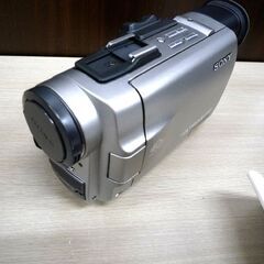 ジャンク品 ソニー ハンディカム ビデオカメラ DCR-TRV7 SONY Handycam 中古 IRレシーバー IFT-R10 苫小牧西店の画像