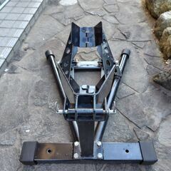 バイクスタンド フロントホイールクランプ 黒 16-21インチ の画像