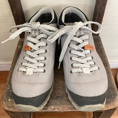 アウトドアシューズ　vibram 24.5cm