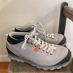 アウトドアシューズ　vibram 24.5cmの画像