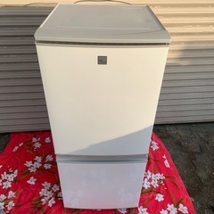 【決まりました】C972 2019年製　冷蔵庫　SHARP　キッチン家電　SJ-14E6-KW
