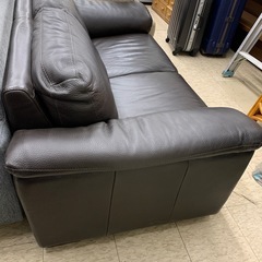 iDC 大塚家具 2人掛けレザーソファー　ダークブラウン　※2400010453366の画像