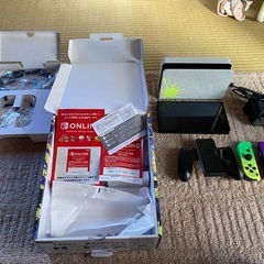 ニンテンドーSwitch有機ELほぼ新品の画像