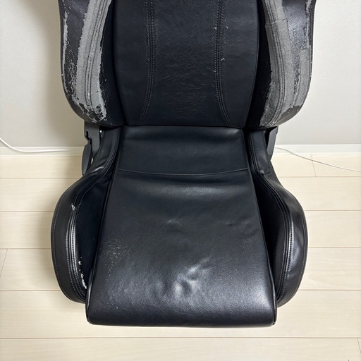 ゲーミングチェアAKRacing Premium レイブン 