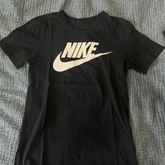 Nike ティシャツ