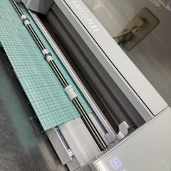シルエットカメオ４Plus ほぼ未使用スグに買ってくれる方！投げ売りします☆の画像