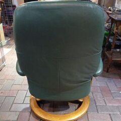 値下げしました EKORNES ストレスレスチェア オットマン付き 本革 グリーン系 北欧ノルウェー製 エコーネス パーソナルチェア 札幌市東区 新道東店の画像