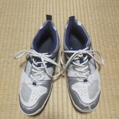 バドミントンシューズ　体育館履き　26cm