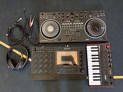 打楽器、ドラム AKAI MPC LIVE2