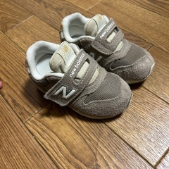 ニューバランス　13センチ
