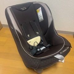 Combiミッキーのチャイルドシート