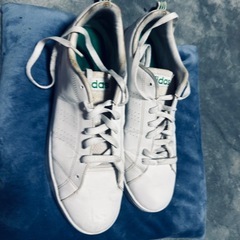 adidas 28.5の画像
