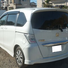H.25(2013)年 ホンダ フリード 1.5 G エアロ ホワイト　CVT　ABS　ETC　集中ドアロック　Wエアバック　キーレス　フルセグTV　ナビ　バックカメラ　HID　純正エアロ　純正AW　左電動スライドドア　電動格納ミラー　車検8年9月　　17105の画像