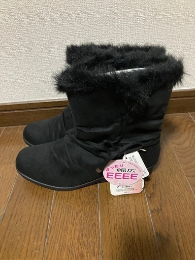 新品タグ付き　アシックス商事　ショートブーツ　ブラック