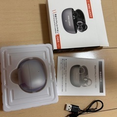 【新品】ワイヤレスイヤホン イヤーカフ型　パープルの画像