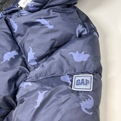 babyGAP ダウンジャケット18-24months ネイビー恐竜柄 90cmの画像