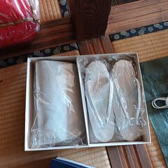 【無料】和装用バッグ＆草履セット◆白色の美品◆結婚式や和装の場に...