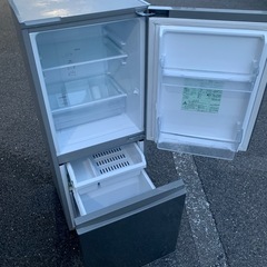 🚛設置配送無料🔰当日配送‼️ スタイリッシュ 2ドア冷蔵庫 🏅兵庫　大阪　京都　奈良　和歌山　滋賀　🔹の画像