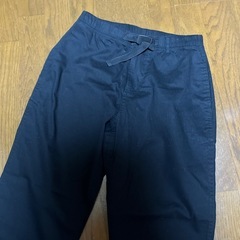 メンズ Mサイズ　ブラック　ズボン　パンツ　黒色