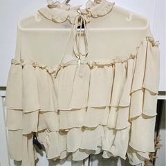 ZARA フリル　ブラウス