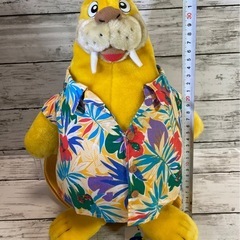 ハワイアンシャツを着たセイウチ　ぬいぐるみ　リュック　城崎マリンワールド　タグ付の画像