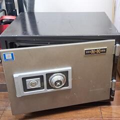 耐火金庫 国産 野原金庫 小型 47.5cm × 38.5cm ...
