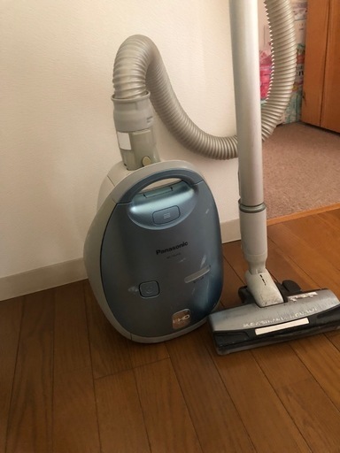 強吸引力！パナソニック　　掃除機　紙パック付き