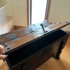 【決まりました】アンティーク風収納兼飾り箪笥 の画像
