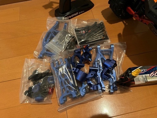 TRAXXAS MAXX 4S 1/10 モンスタートラック 中古品 アルミワイドアーム、ナックル付き！ トラクサス ラジコンカー 電