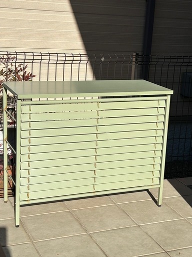 ディノス家具　欧風室外機カバー　（吉谷桂子さんセレクトシリーズ）
