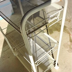 1/30まで3段メッシュシェルフ