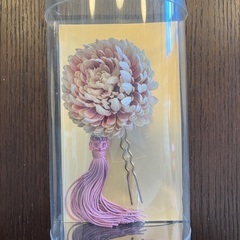【1回のみ使用】ダリアのヘアアクセサリーの画像