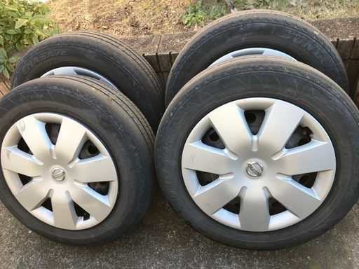　日産ホイールキャップ+古タイヤ+鉄ホイール