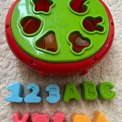 りんご　型はめパズル　0歳〜　アルファベット　数字　動物の画像