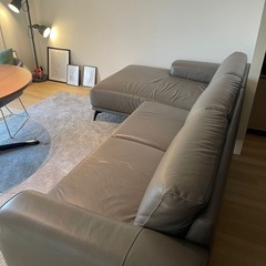 Gilman Creek Furniture ステーショナリー ソファーの画像