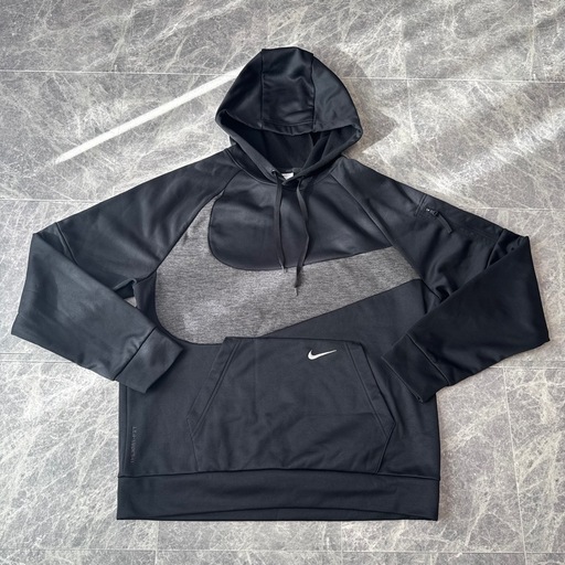 決まりました☆【新品】※試着のみ?NIKE SetUp 上下 セット XL THERMA 裏起毛 暖かい生地 グレー×ブラック スウェ