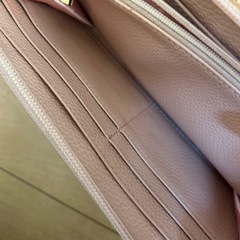 ピンク財布の画像