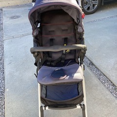 綺麗！Pigeon 軽量＆コンパクト ベビーカー PATTAN パタン デニムの画像