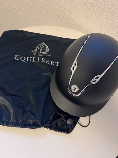 エクリベルタ ヘルメット