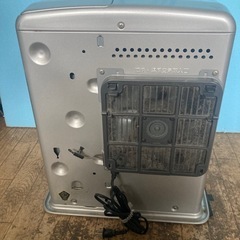石油ファンヒーターの画像