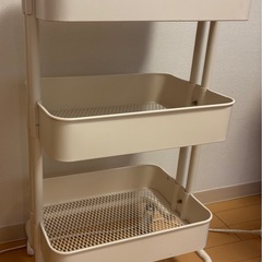 キッチンワゴン　キャスター付3段の画像